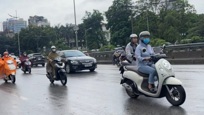 Bắc Bộ trời lạnh, miền Trung mưa lớn diện rộng