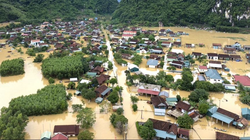 Hà Nội hỗ trợ 30 tỷ đồng giúp Huế, Đà Nẵng và Quảng Ngãi khắc phục hậu quả mưa lũ
