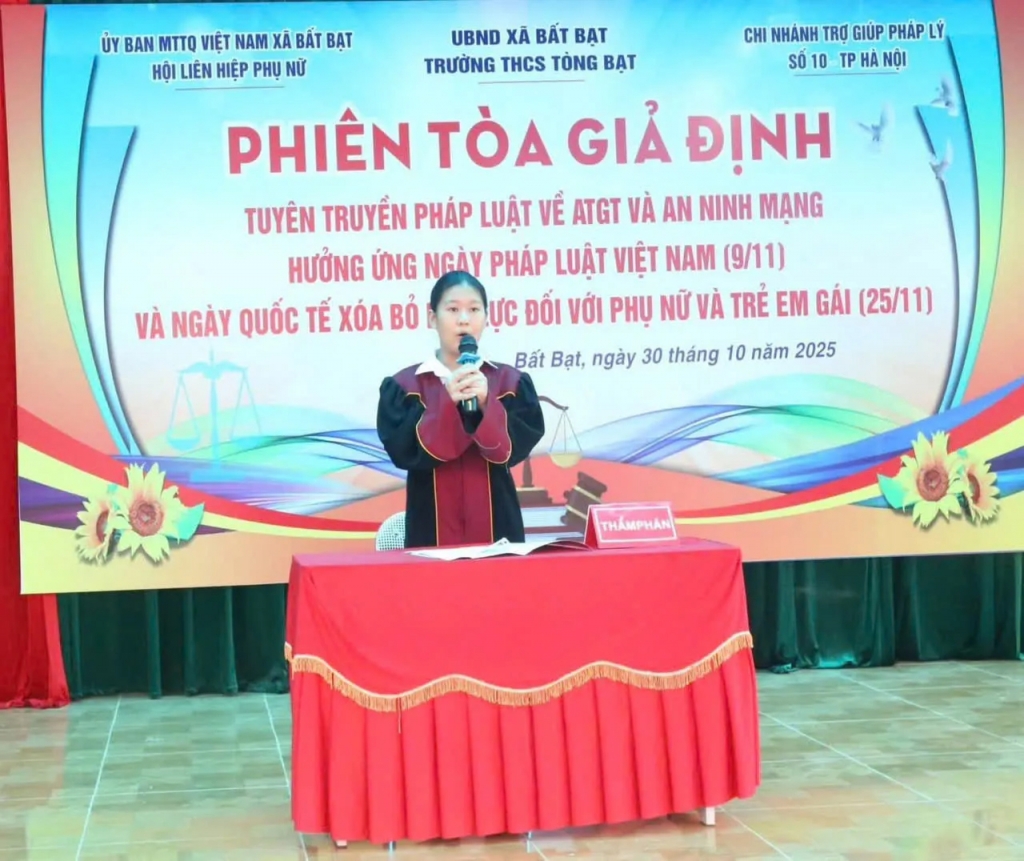 Nhiều hoạt động hưởng ứng Ngày Pháp luật Việt Nam ở cấp xã