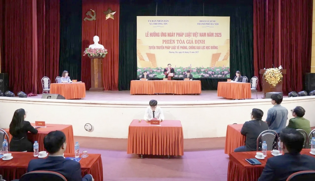 Xã Thường Tín tổ chức Phiên tòa giả định hưởng ứng Ngày Pháp luật Việt Nam năm 2025. Ảnh Bạch Dương