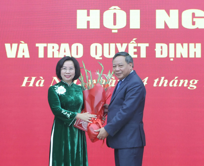 Công bố Quyết định về công tác cán bộ tại Ủy ban Mặt trận Tổ quốc Việt Nam Thành phố Hà Nội
