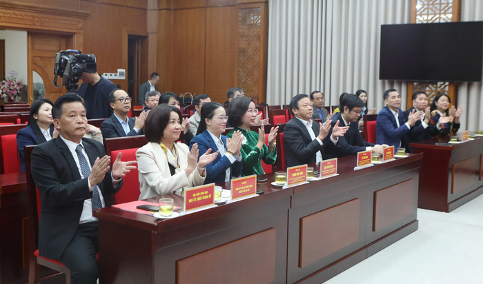 Công bố Quyết định về công tác cán bộ tại Ủy ban Mặt trận Tổ quốc Việt Nam Thành phố Hà Nội