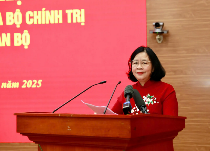 Đồng chí Bùi Thị Minh Hoài giữ chức Bí thư Đảng ủy MTTQ, các đoàn thể Trung ương