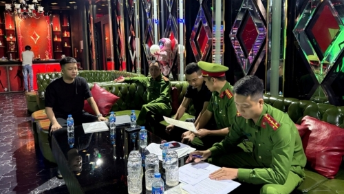 Siết chặt quản lý các cơ sở karaoke, bar, pub... hoạt động sau 24h