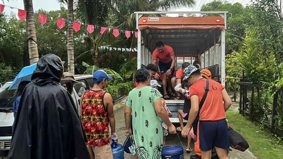 Philippines sơ tán khẩn cấp hàng chục nghìn người tránh bão Kalmaegi