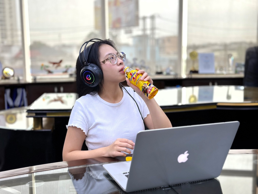 Nước tăng lực Number 1 là “must-have drink” của nhiều người trẻ để tiếp năng lượng, tăng cường tỉnh táo và sự tập trung cho công việc mỗi ngày.