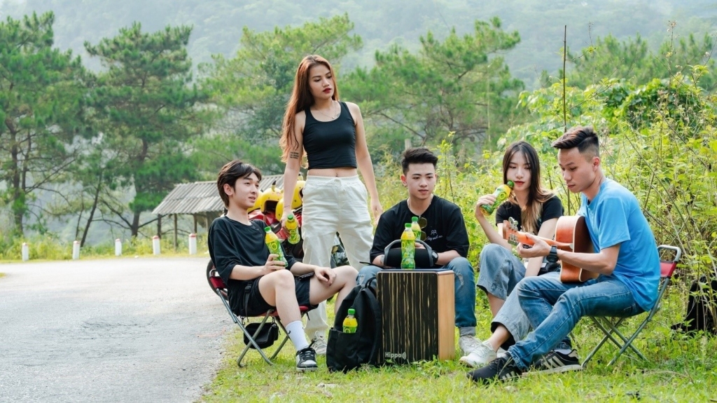 “Không Độ không stress” trở thành câu cửa miệng vui của nhiều tân sinh viên khi giải nhiệt cuộc sống mỗi ngày với Trà Xanh Không Độ. “Không Độ không stress” trở thành câu cửa miệng vui của nhiều tân sinh viên khi giải nhiệt cuộc sống mỗi ngày với Trà Xanh Không Độ.