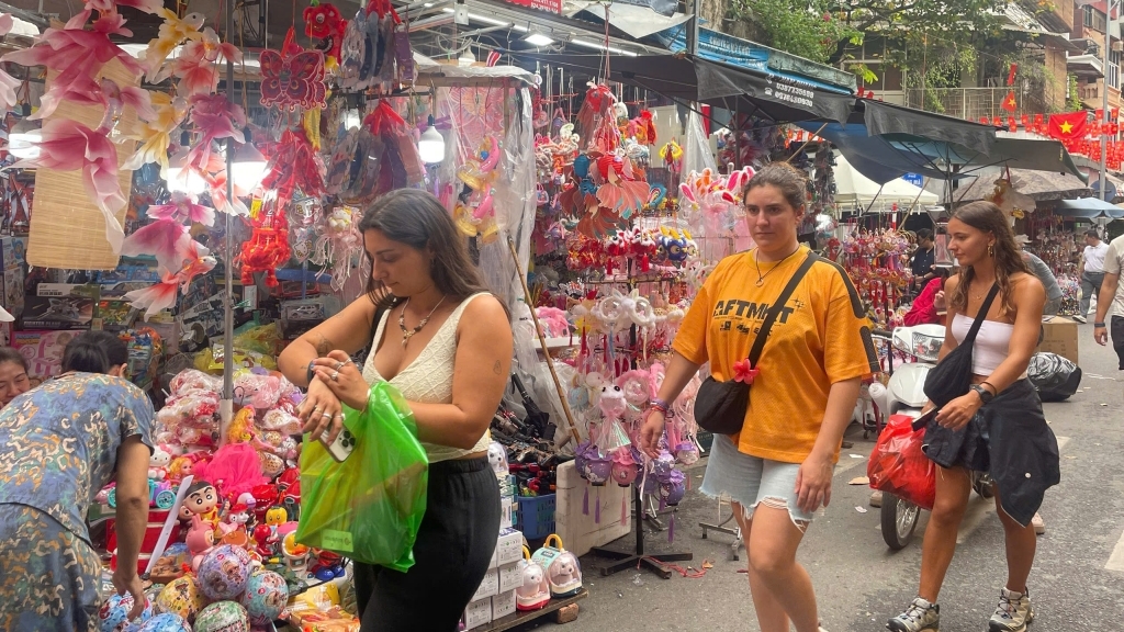 Du lịch Việt Nam khởi sắc, hút khách quốc tế cuối năm