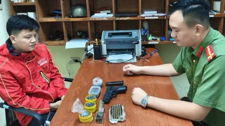 Bắt khẩn cấp Vũ Mạnh Minh về hành vi tàng trữ súng đạn