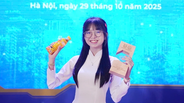 Hai hành trình chung một tinh thần bền bỉ của hai nữ sinh Gen Z