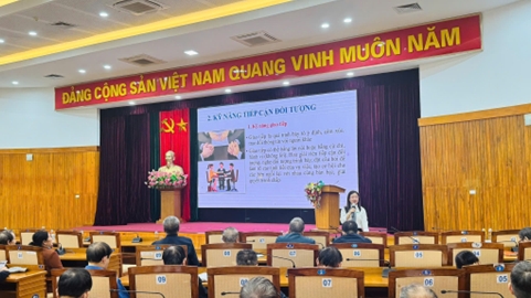 Phường Việt Hưng tuyên truyền Luật Hòa giải ở cơ sở, hưởng ứng Ngày Pháp luật Việt Nam