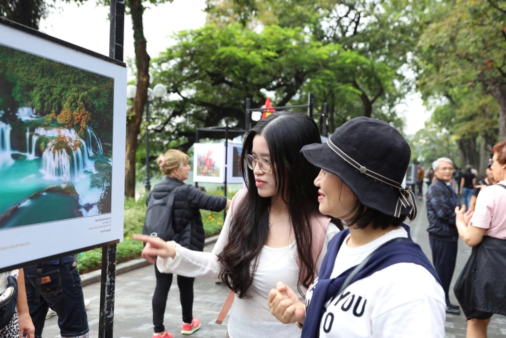 Triển lãm ảnh “Việt Nam - Tôi yêu”: Tôn vinh vẻ đẹp quê hương qua ống kính nhiếp ảnh