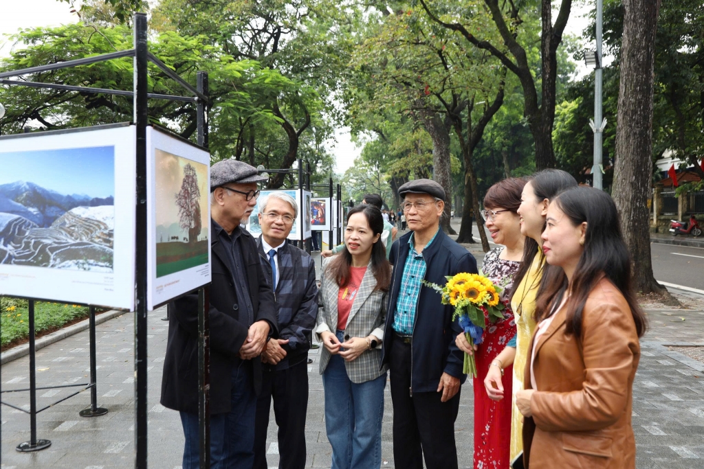 Triển lãm ảnh “Việt Nam - Tôi yêu”: Tôn vinh vẻ đẹp quê hương qua ống kính nhiếp ảnh