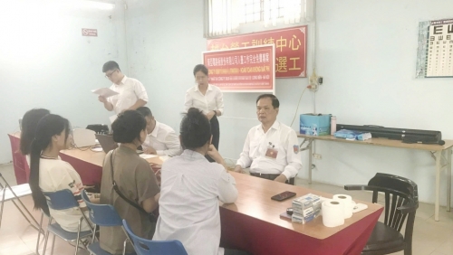 Thừa phát lại giúp tuyên truyền pháp luật cho người xuất khẩu lao động