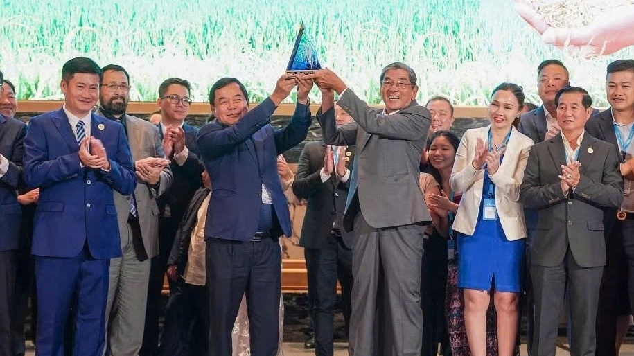 Gạo Ông Cua ST25 lần thứ ba được vinh danh “Gạo ngon nhất thế giới”