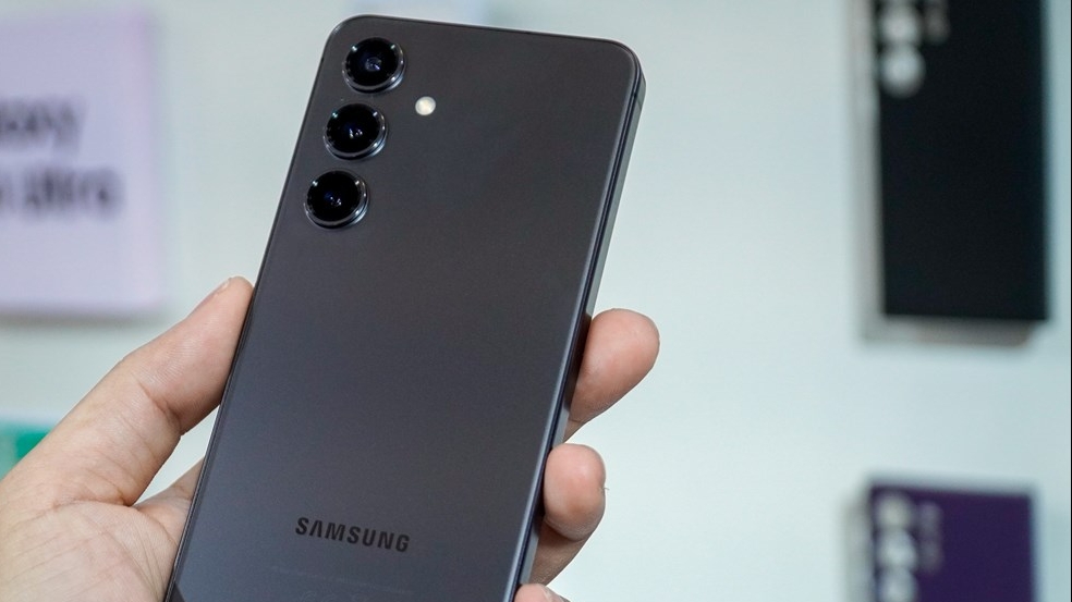 Samsung Galaxy S26 hứa hẹn bứt phá với chip Exynos 2600 và hệ thống camera 320MP