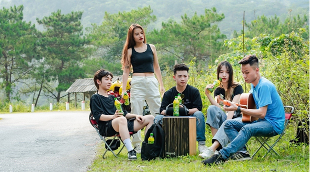 Những khoảnh khắc chill cùng Trà Xanh Không Độ trong hành trình colocation của người trẻ. Những khoảnh khắc chill cùng Trà Xanh Không Độ trong hành trình colocation của người trẻ.