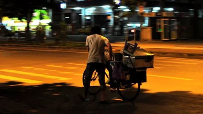 Phố phường ngân lên nốt nhạc dịu dàng, trầm ấm