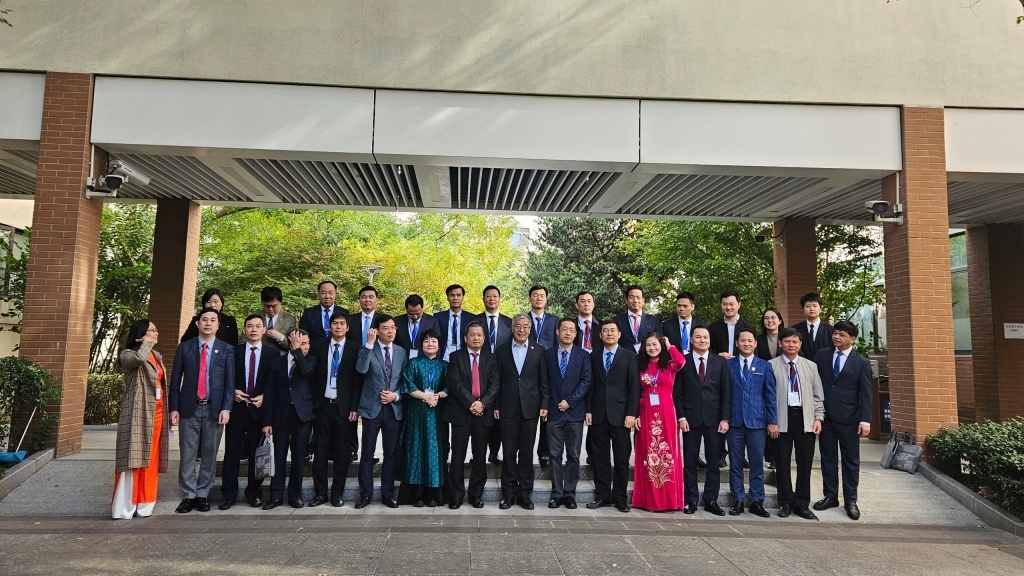 Khai giảng lớp bồi dưỡng cán bộ của Thành phố Hà Nội về quản lý đô thị