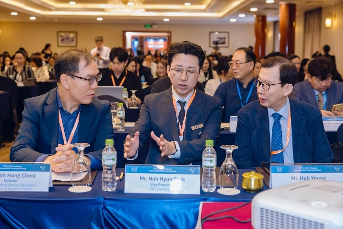 Từ hội thảo đến hệ sinh thái đào tạo y khoa chuẩn quốc tế