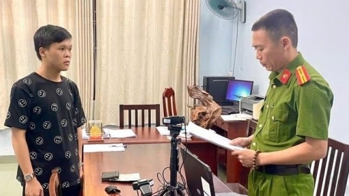 Bắt gã thanh niên lẻn vào bệnh viện làm chuyện phạm pháp