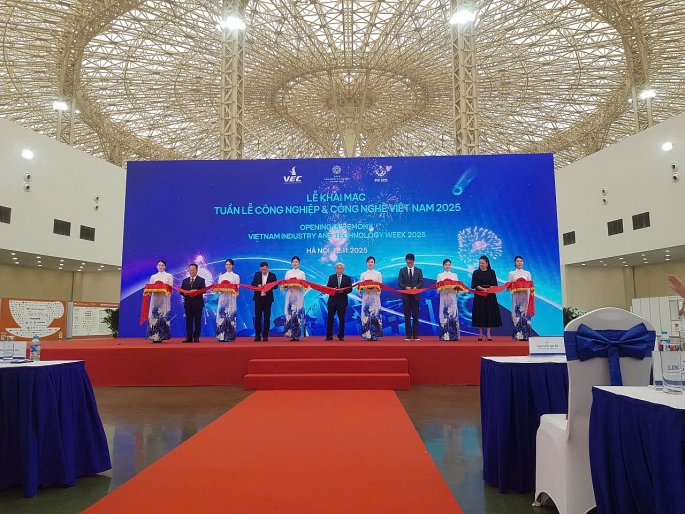 Lần đầu tiên, 5 triển lãm chuyên ngành công nghiệp - công nghệ lớn nhất hội tụ tại Hà Nội