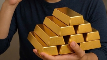 Bị thao túng tâm lý, nam thanh niên ở Hà Nội mang gần 30 cây vàng đi bán...