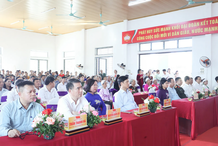 Bí thư Thành ủy Hà Nội Nguyễn Duy Ngọc dự Ngày hội Đại đoàn kết toàn dân tộc tại Ba Vì