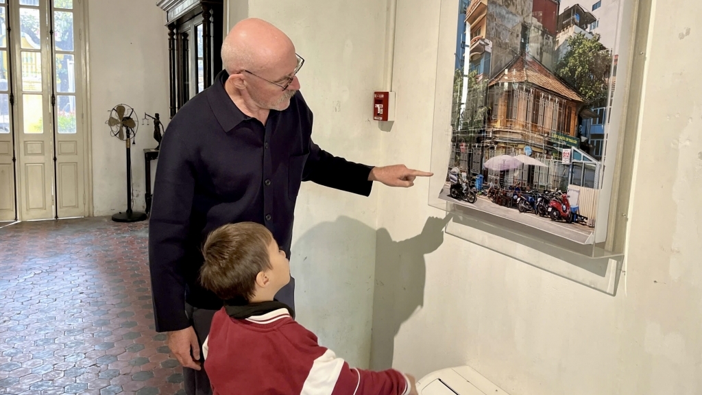 Những ngã rẽ: khi kiến trúc, nhiếp ảnh và ký ức đô thị gặp nhau