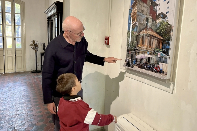 Những ngã rẽ: khi kiến trúc, nhiếp ảnh và ký ức đô thị gặp nhau