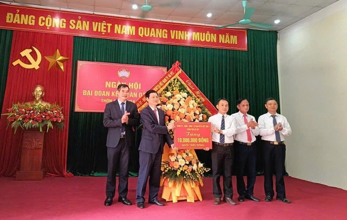 Phó Chủ tịch HĐND TP Hà Nội Phạm Quí Tiên dự Ngày hội Đại đoàn kết toàn dân tộc tại xã Hòa Lạc Phó Chủ tịch HĐND TP Hà Nội Phạm Quí Tiên dự Ngày hội Đại đoàn kết toàn dân tộc tại xã Hòa Lạc