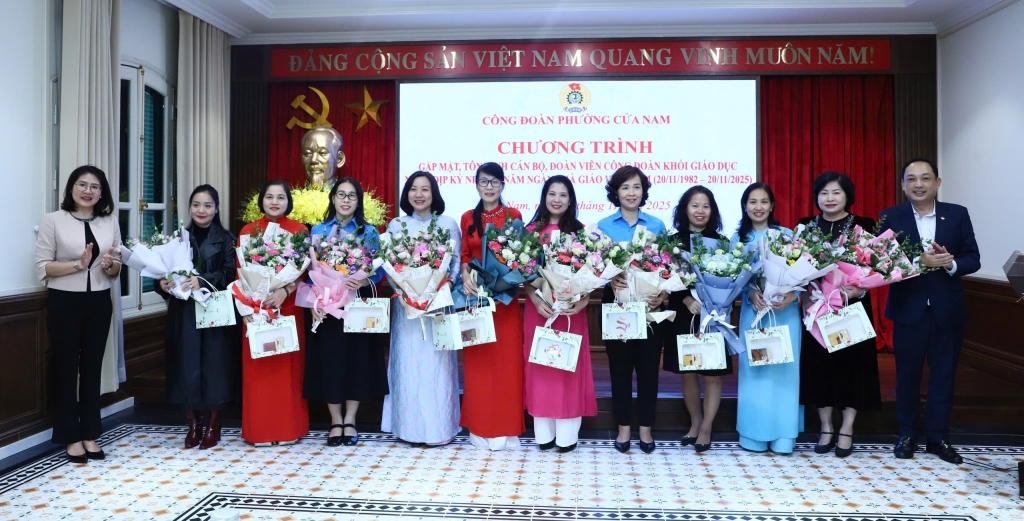 Phường Cửa Nam tôn vinh cán bộ, đoàn viên công đoàn khối Giáo dục Phường Cửa Nam tôn vinh cán bộ, đoàn viên công đoàn khối Giáo dục