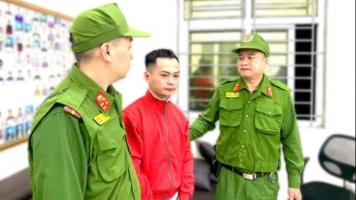 Bắt đối tượng truy nã Nguyễn Hữu Bằng tại Sân bay quốc tế Nội Bài