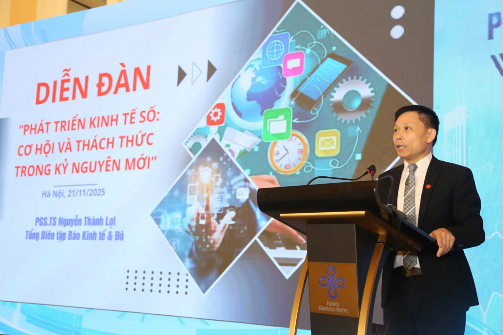 PGS.TS Nguyễn Thành Lợi - Tổng Biên tập Báo Kinh tế & Đô thị phát biểu khai mạc Diễn đàn. Ảnh: Phạm Hùng.