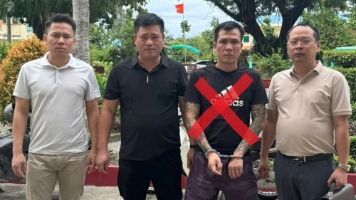 Bắt đối tượng truy nã đặc biệt nguy hiểm Trần Văn Quang