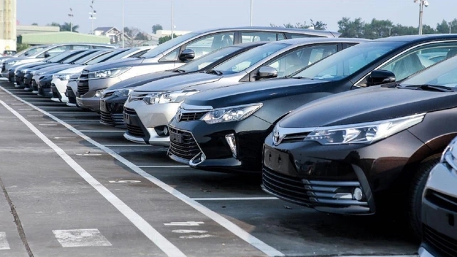 Từ 1/1/2026, địa phương phải có bảng giá lệ phí trước bạ ô tô, xe máy mới