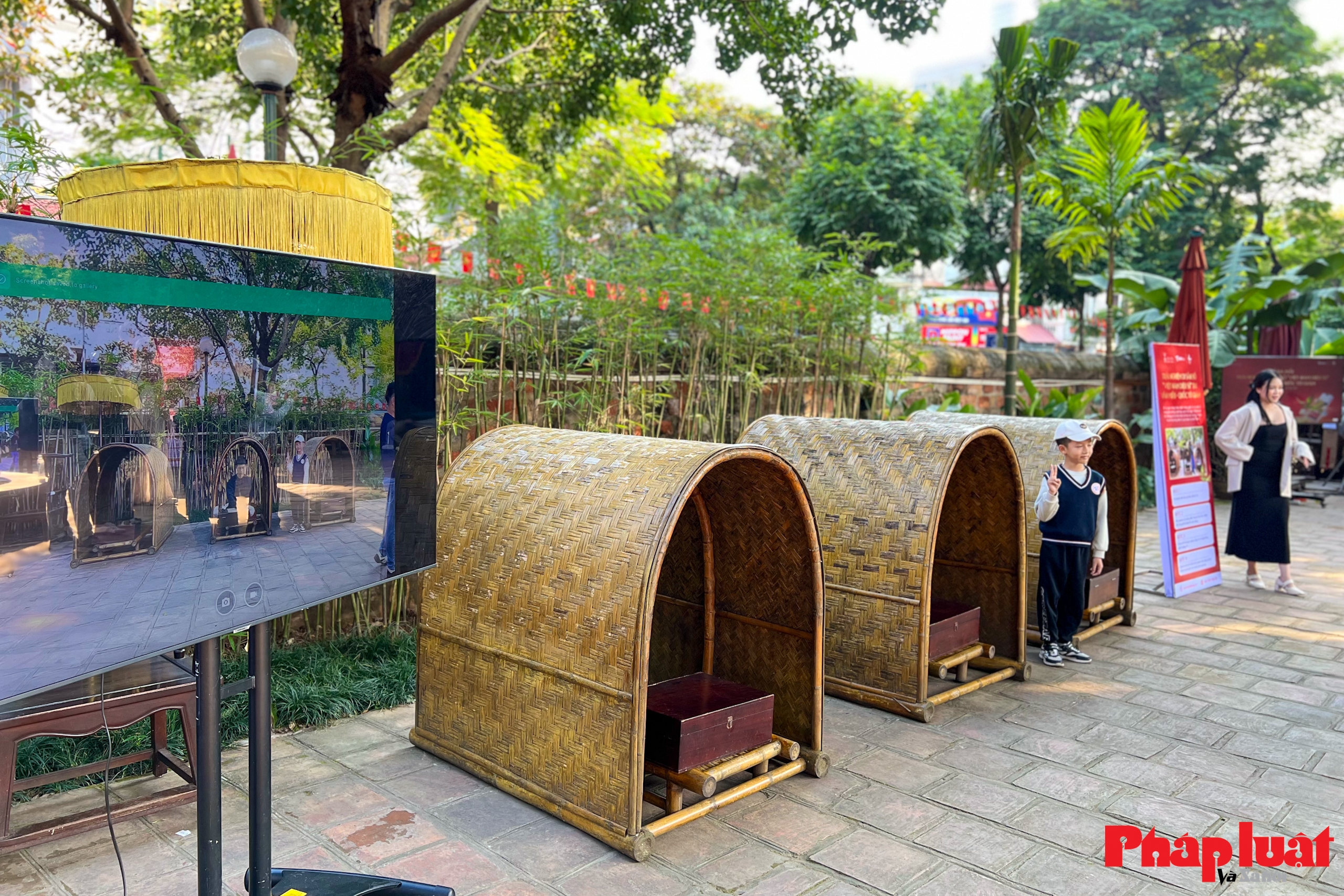 Trải nghiệm hành trình lều chõng khoa cử, đóng vai Trạng nguyên tại Văn Miếu - Quốc Tử Giám