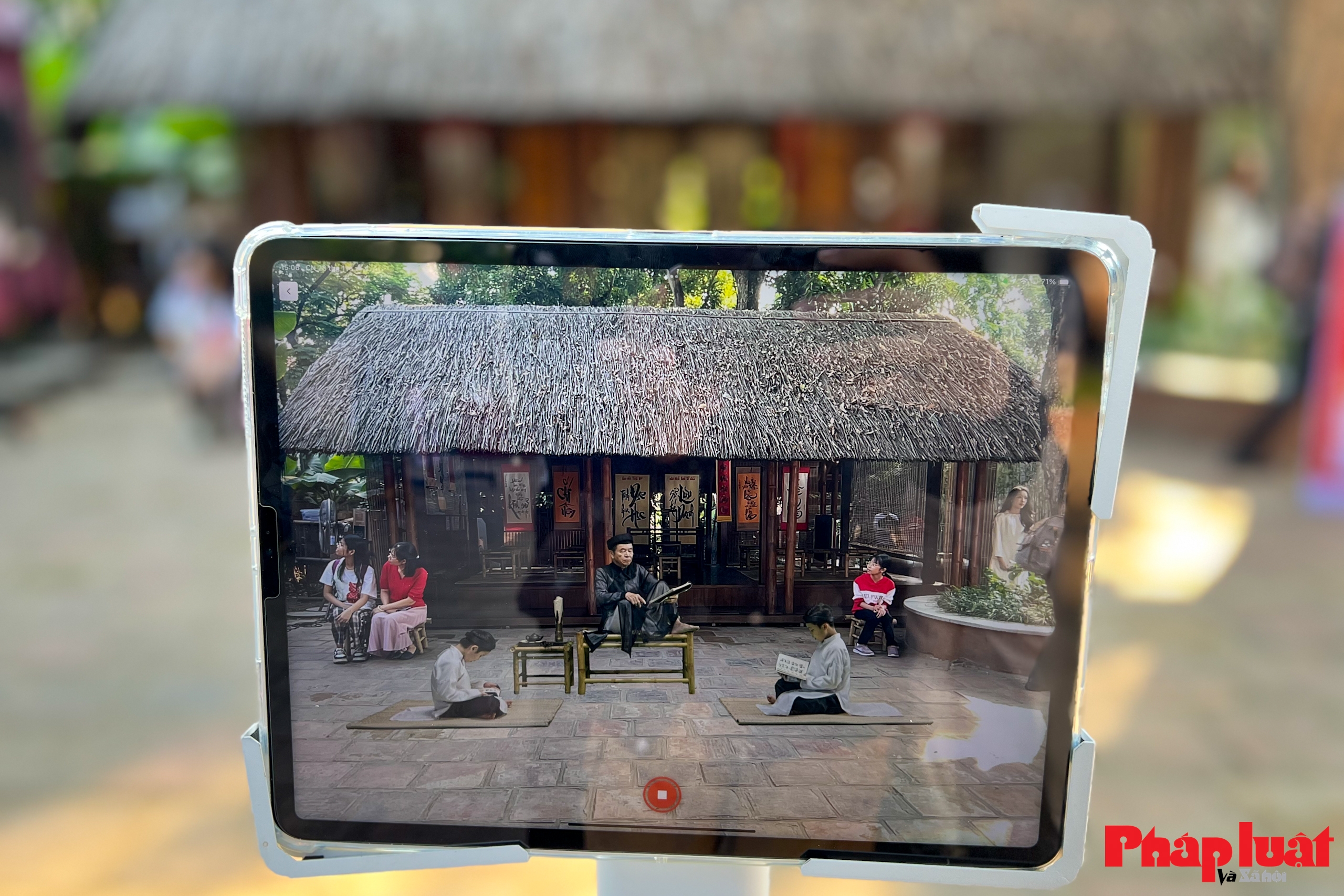 Trải nghiệm hành trình lều chõng khoa cử, đóng vai Trạng nguyên tại Văn Miếu - Quốc Tử Giám