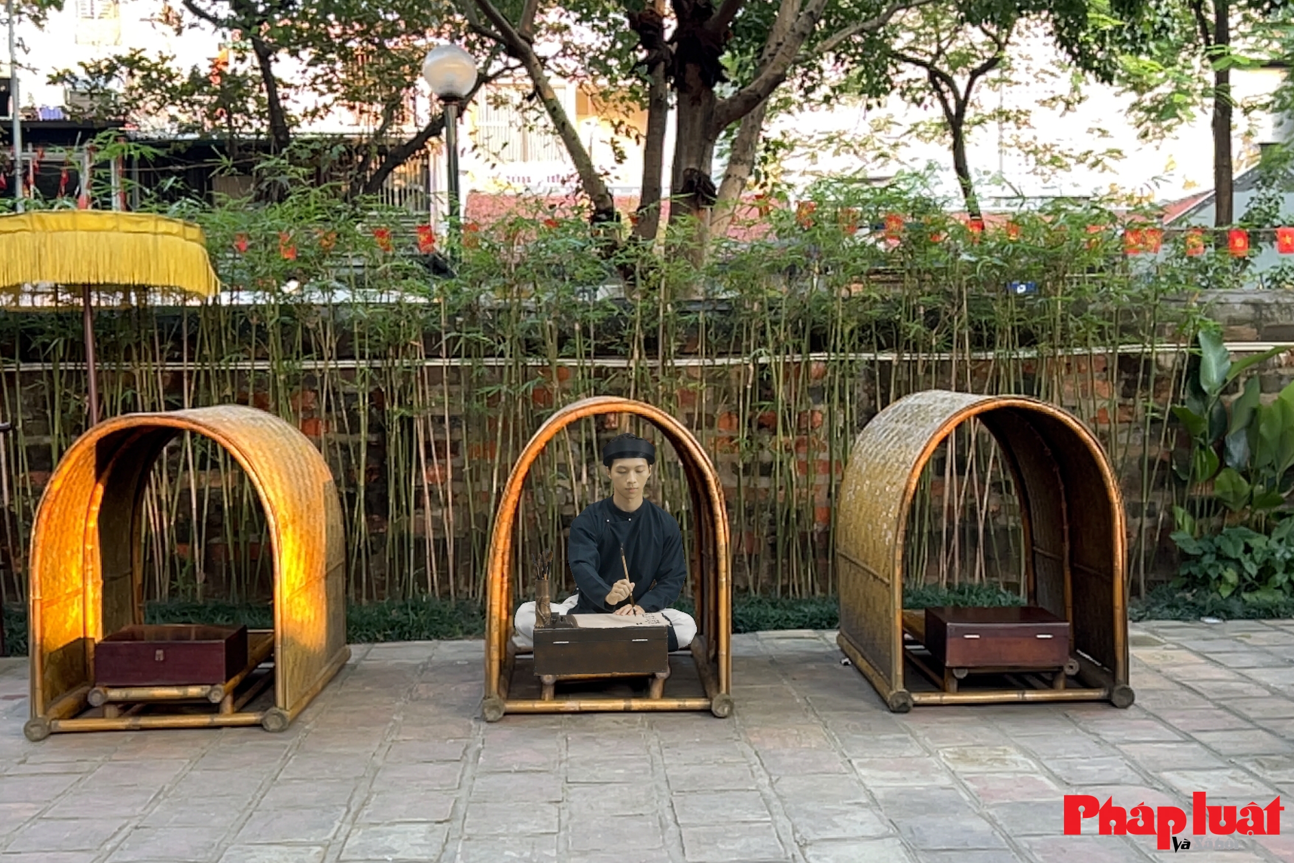 Trải nghiệm hành trình lều chõng khoa cử, đóng vai Trạng nguyên tại Văn Miếu - Quốc Tử Giám