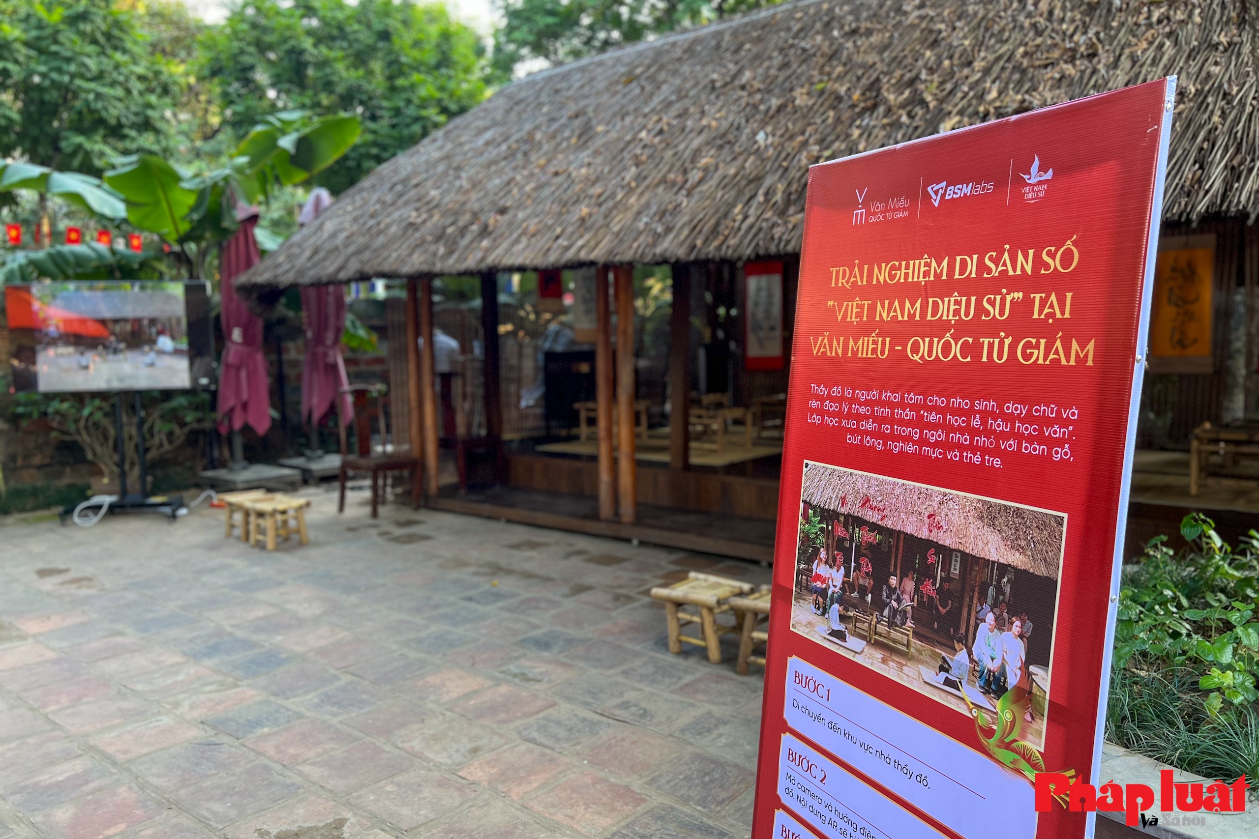 Trải nghiệm hành trình lều chõng khoa cử, đóng vai Trạng nguyên tại Văn Miếu - Quốc Tử Giám