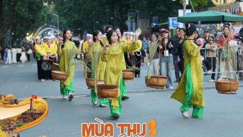 Sắc Thu Hà Nội và dấu ấn một lễ hội sáng tạo