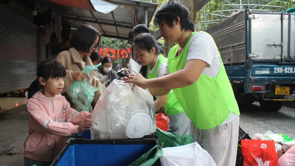 Kỳ 3: Hành trình sống xanh của những người trẻ