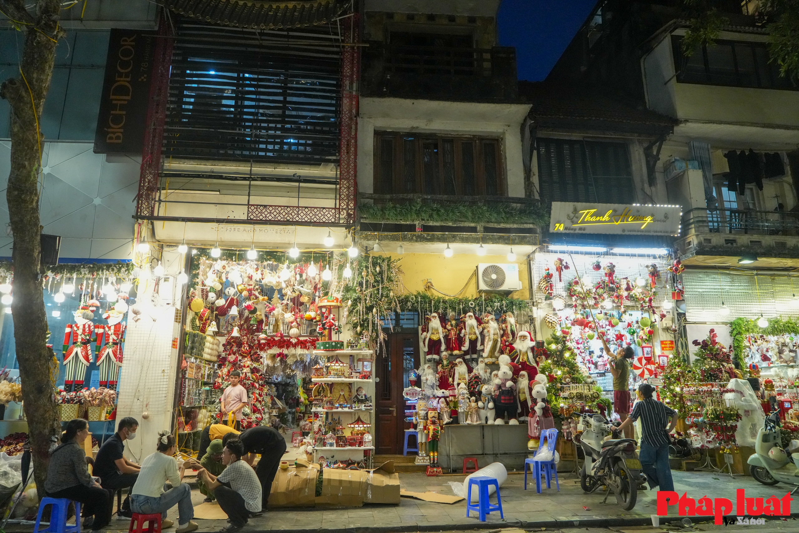 Phố Hàng Mã đổi diện mạo sau chỉnh trang trật tự đô thị