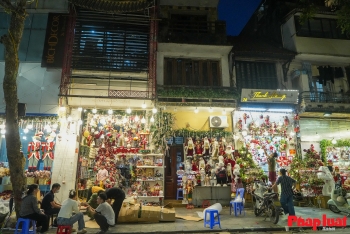 Phố Hàng Mã đổi diện mạo sau chỉnh trang trật tự đô thị