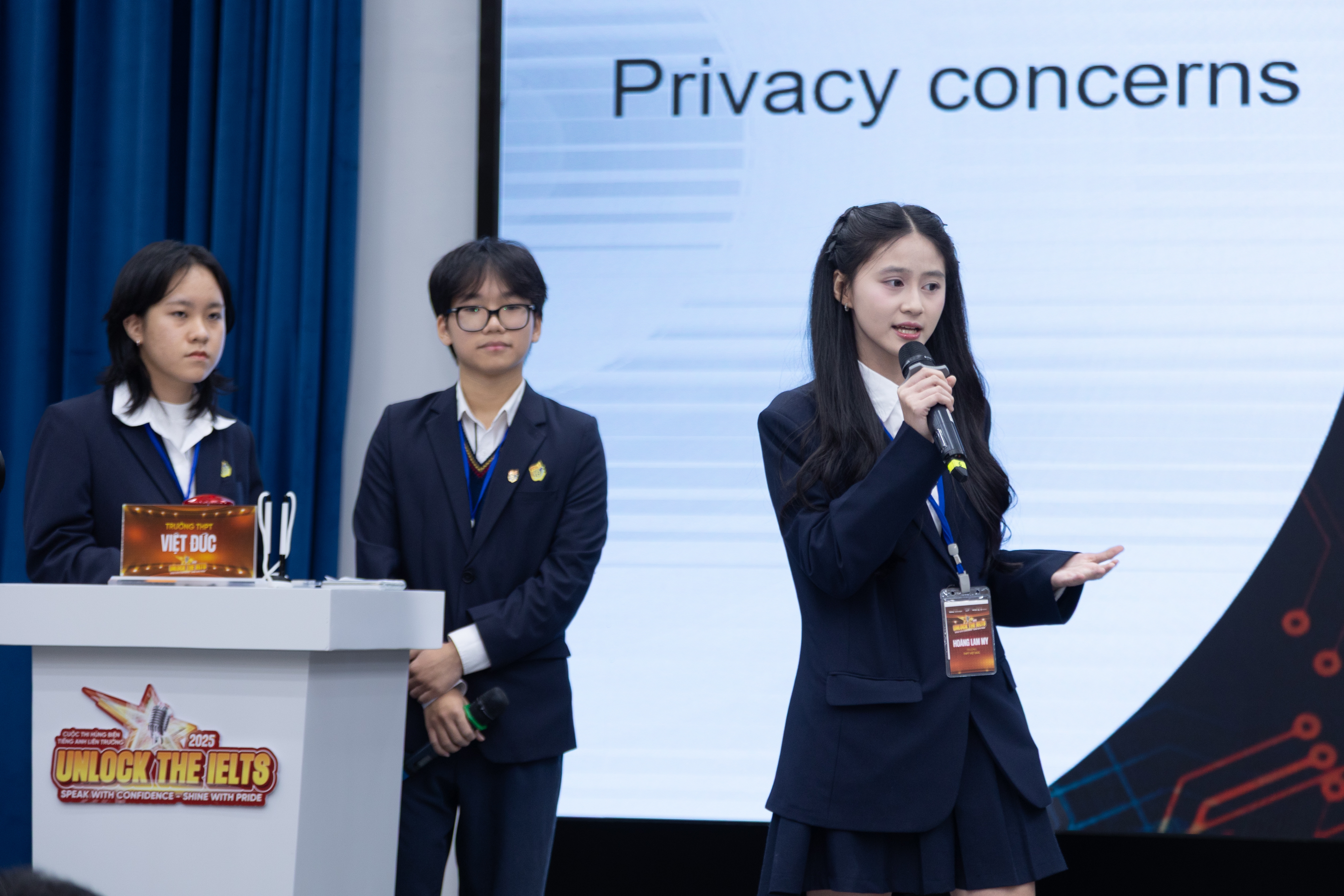 Học sinh Hà Nội thể hiện bản lĩnh hùng biện tiếng Anh