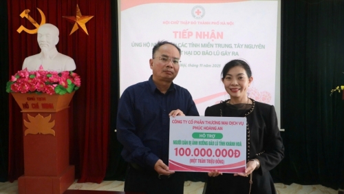 Hà Nội tiếp nhận ủng hộ đồng bào miền Trung - Tây Nguyên bị ảnh hưởng mưa lũ