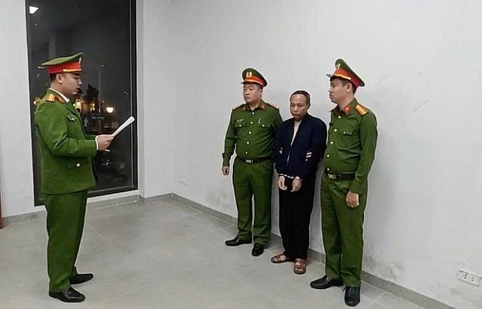 Bắt tạm giam nguyên Phó Viện trưởng Viện Pháp y tâm thần Trung ương Bắt tạm giam nguyên Phó Viện trưởng Viện Pháp y tâm thần Trung ương