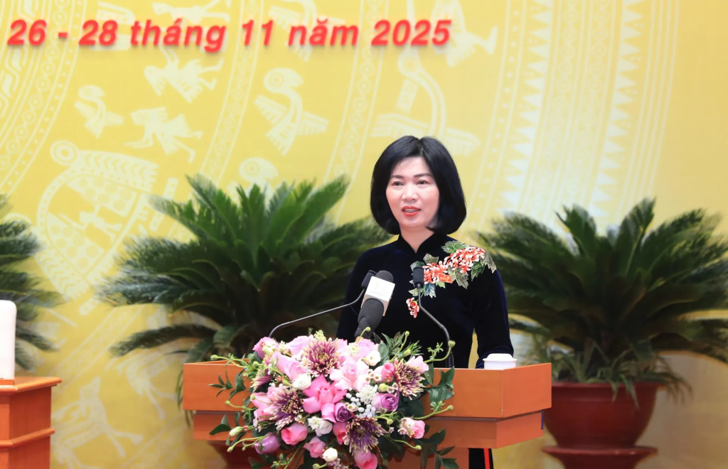 Chủ tịch HĐND TP Hà Nội Phùng Thị Hồng Hà phát biểu khai mạc kỳ họp