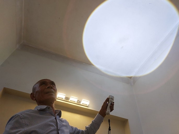 Lắp máy cắt, chặt công nghiệp trong khu dân cư khiến hàng xóm nứt nhà