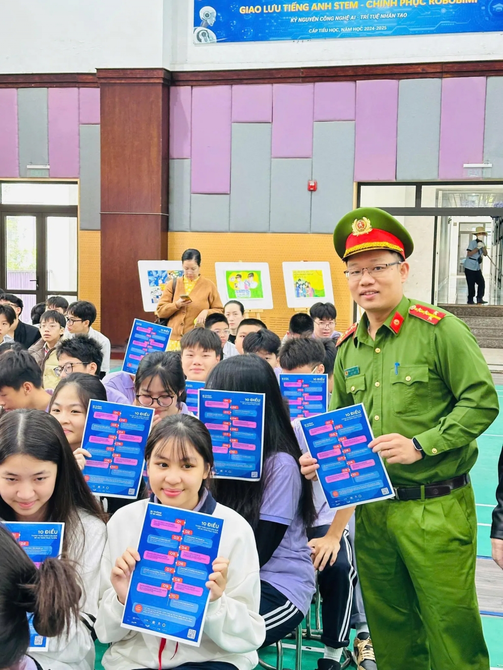 Đổi mới tuyên truyền pháp luật ở phường Tây Hồ Đổi mới tuyên truyền pháp luật ở phường Tây Hồ